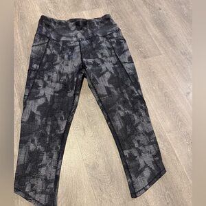 ePretty Monochrome Patterned Leggings